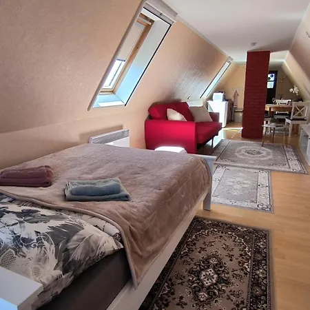 Lootsi Puhkemaja * Kuressaare